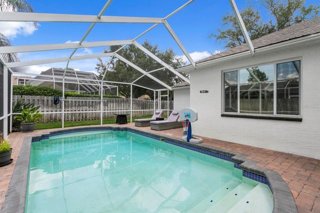 10111 KINGSBRIDGE AVENUE, Tampa, FL 33626