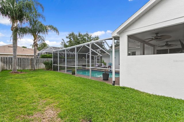 10111 KINGSBRIDGE AVENUE, Tampa, FL 33626