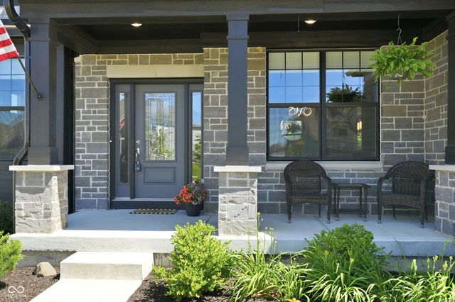 5423 Peachtree Road, Zionsville, IN 46077