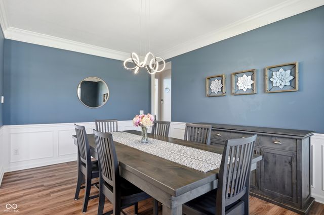5423 Peachtree Road, Zionsville, IN 46077