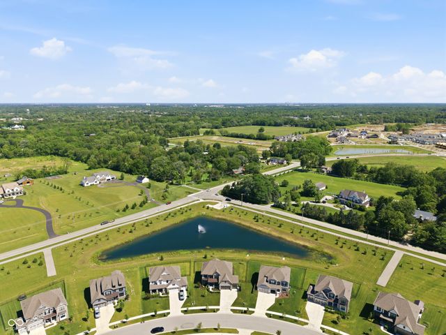 5423 Peachtree Road, Zionsville, IN 46077
