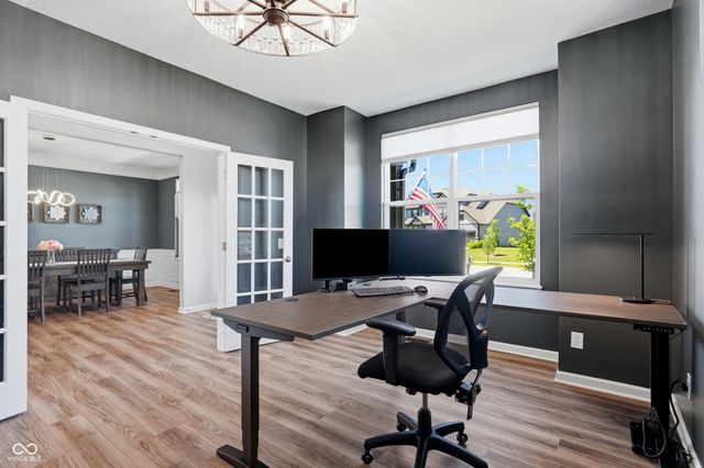 5423 Peachtree Road, Zionsville, IN 46077