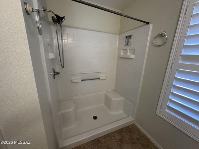 10925 S Raptor Court, Vail, AZ 85641