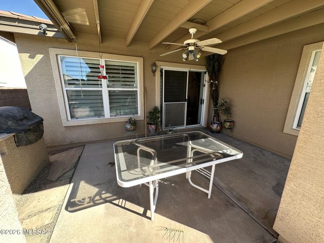 10925 S Raptor Court, Vail, AZ 85641