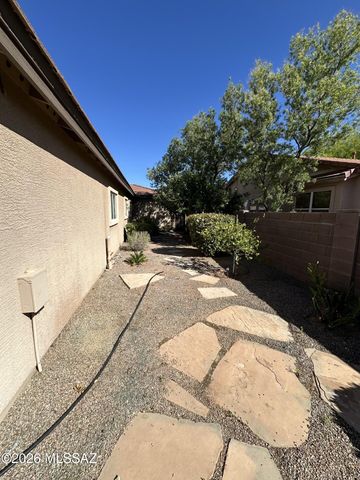 10925 S Raptor Court, Vail, AZ 85641