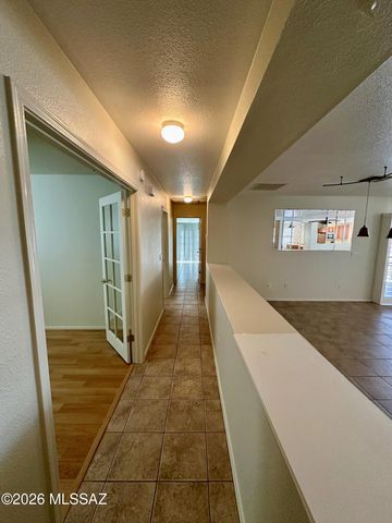 10925 S Raptor Court, Vail, AZ 85641