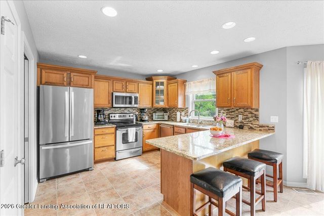 12905 Chartreuse Drive, Dewitt, MI 48820