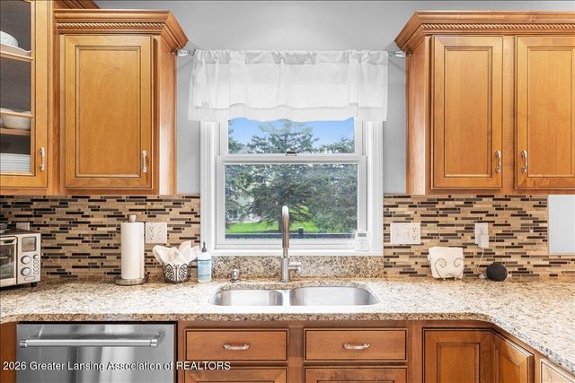 12905 Chartreuse Drive, Dewitt, MI 48820