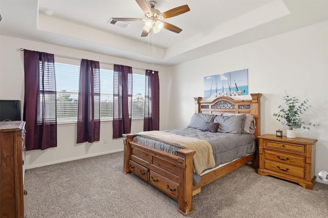 211 White Wing Lane, Sealy, TX 77474