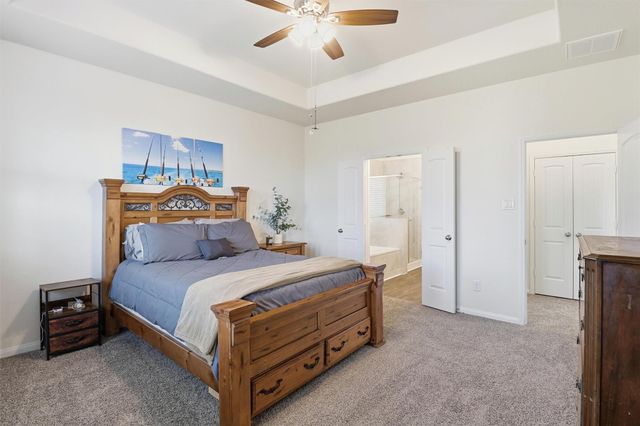 211 White Wing Lane, Sealy, TX 77474