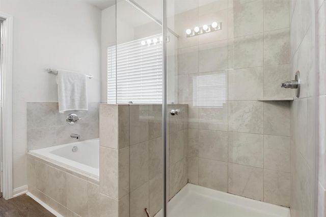 211 White Wing Lane, Sealy, TX 77474