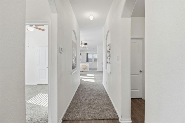 211 White Wing Lane, Sealy, TX 77474