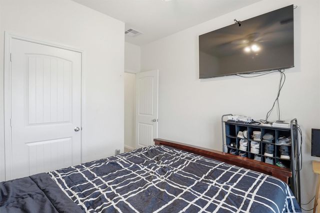 211 White Wing Lane, Sealy, TX 77474