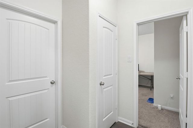 211 White Wing Lane, Sealy, TX 77474