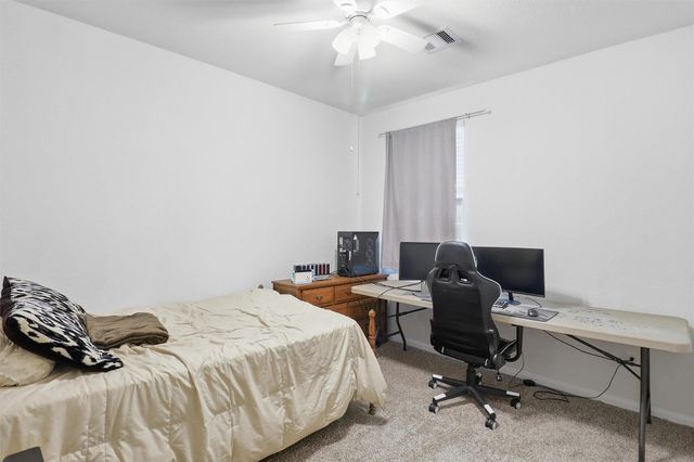 211 White Wing Lane, Sealy, TX 77474