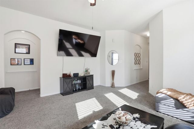 211 White Wing Lane, Sealy, TX 77474