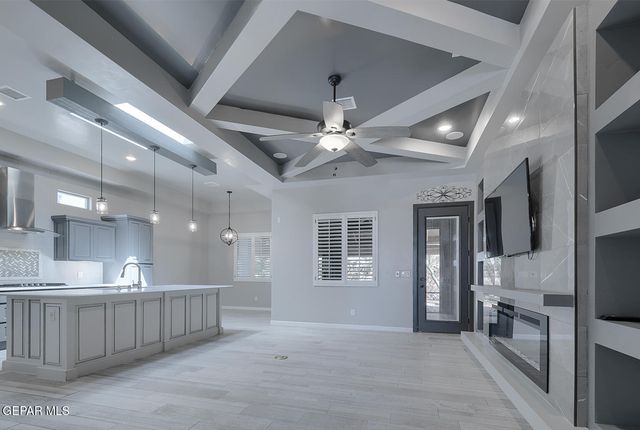 952 ROTHBURY Street, El Paso, TX 79928