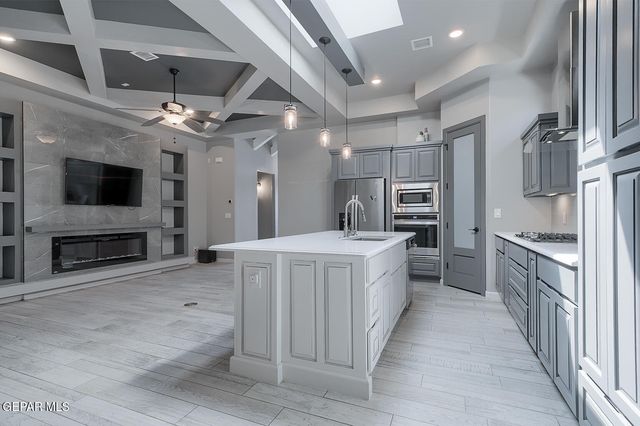 952 ROTHBURY Street, El Paso, TX 79928