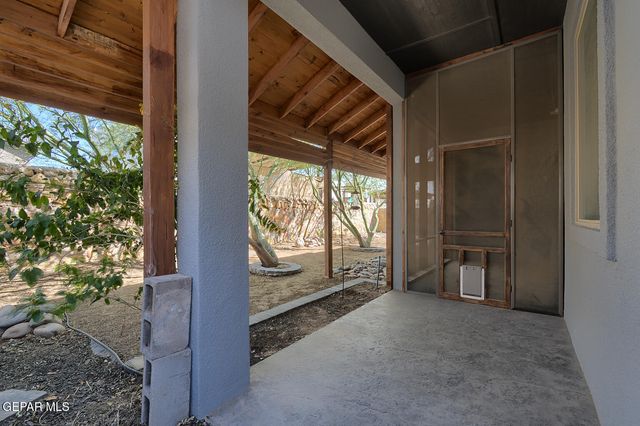 952 ROTHBURY Street, El Paso, TX 79928