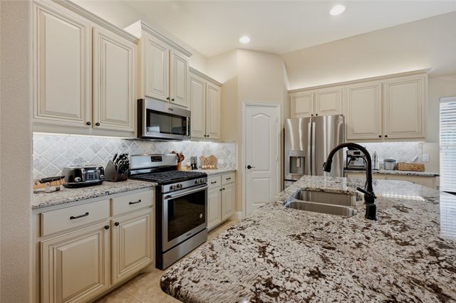 3655 Rosewood Drive, Denison, TX 75020