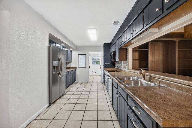 309 Jean Court, Springtown, TX 76082