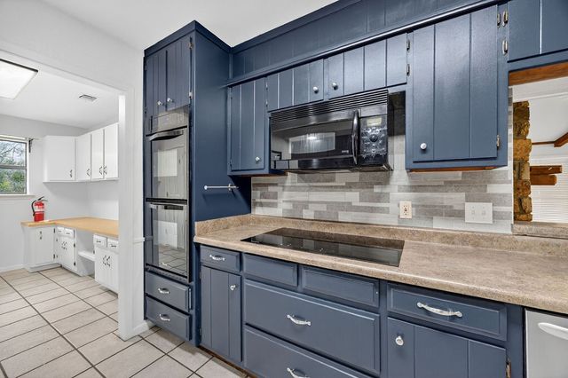 309 Jean Court, Springtown, TX 76082