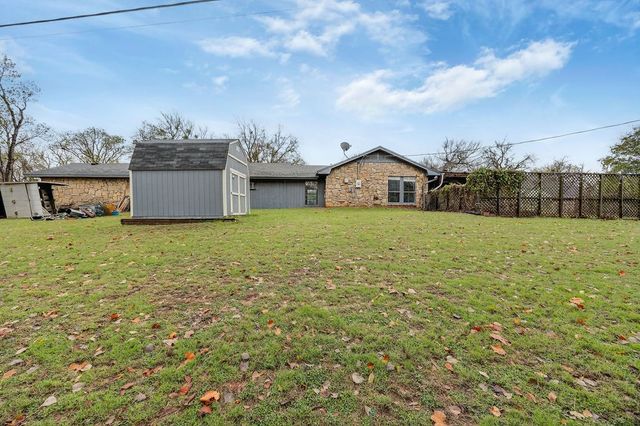 309 Jean Court, Springtown, TX 76082