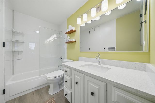 100 E Walton Street 35D, Chicago, IL 60611