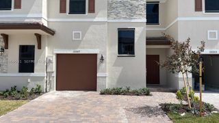 10007 SW 231 Ln, Miami, FL 33190