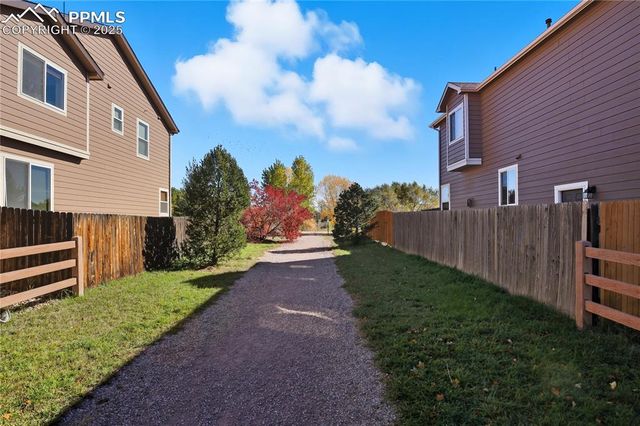 7199 Quiet Pond Place, Colorado Springs, CO 80923