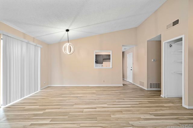 2314 Wilderness Hill, San Antonio, TX 78231