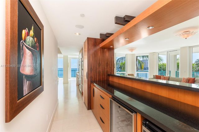 1660 W Glencoe St 302, Coconut Grove, FL 33133