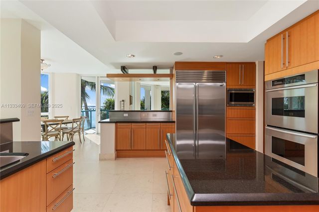 1660 W Glencoe St 302, Coconut Grove, FL 33133