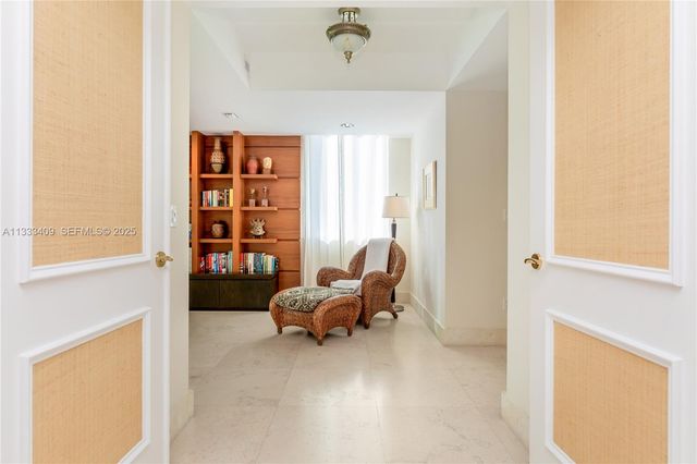 1660 W Glencoe St 302, Coconut Grove, FL 33133