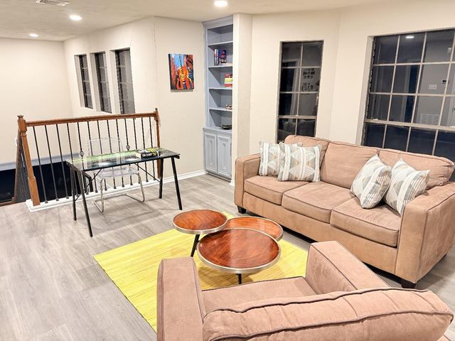 1711 Surrey Court, Richmond, TX 77406