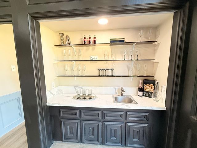 1711 Surrey Court, Richmond, TX 77406