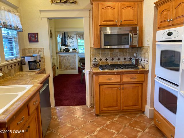 538 N Moffet Avenue, Joplin, MO 64801