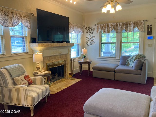 538 N Moffet Avenue, Joplin, MO 64801