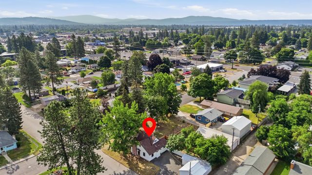 6423 N Washington St, Spokane, WA 99208