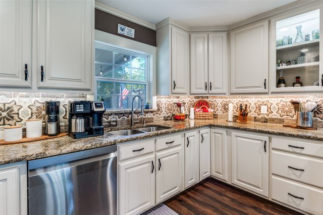 2601 Murphy Drive, Bedford, TX 76021