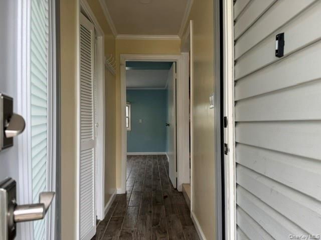 5 Meander Lane, Levittown, NY 11756