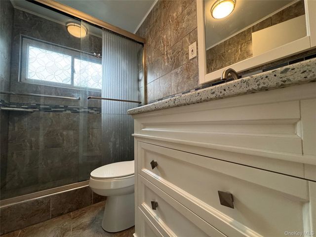 5 Meander Lane, Levittown, NY 11756