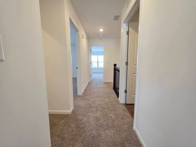 458 Hathaway Lane, Oswego, IL 60543