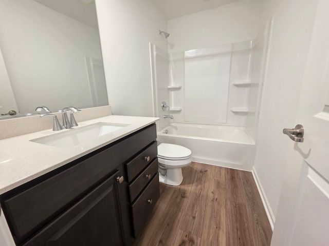 458 Hathaway Lane, Oswego, IL 60543