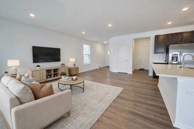 458 Hathaway Lane, Oswego, IL 60543