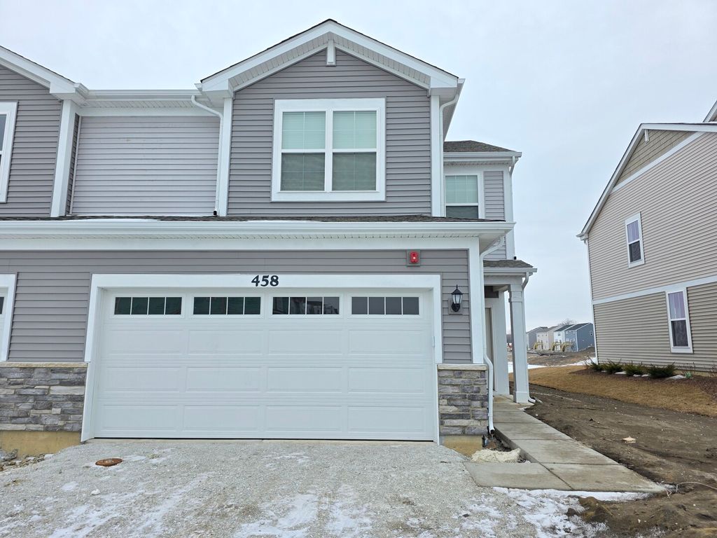 458 Hathaway Lane, Oswego, IL 60543