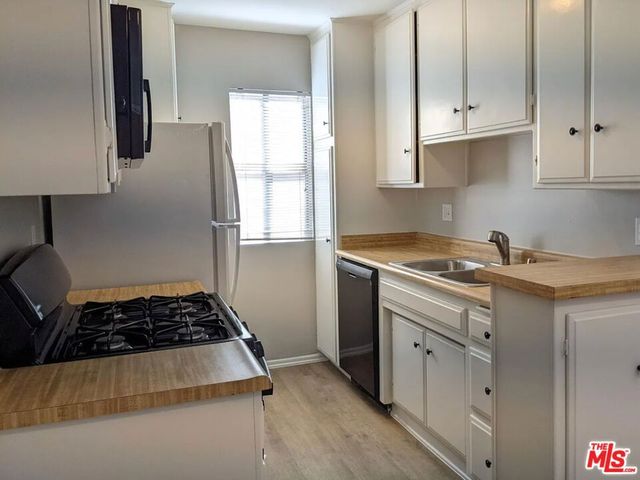 1818 Kelton Avenue 104, Los Angeles, CA 90025