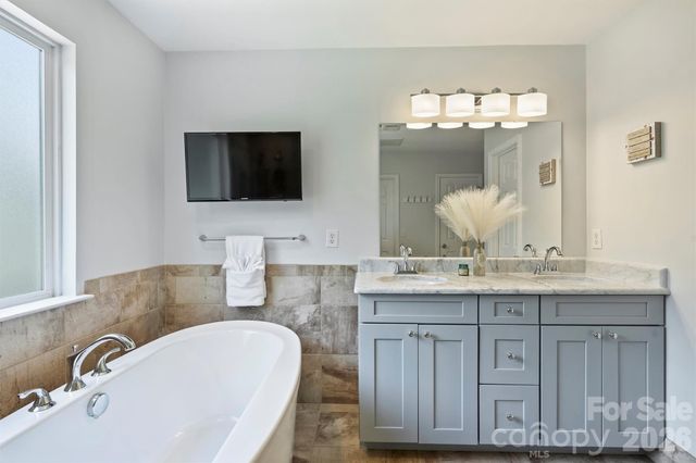 6311 Tunston Lane, Charlotte, NC 28269