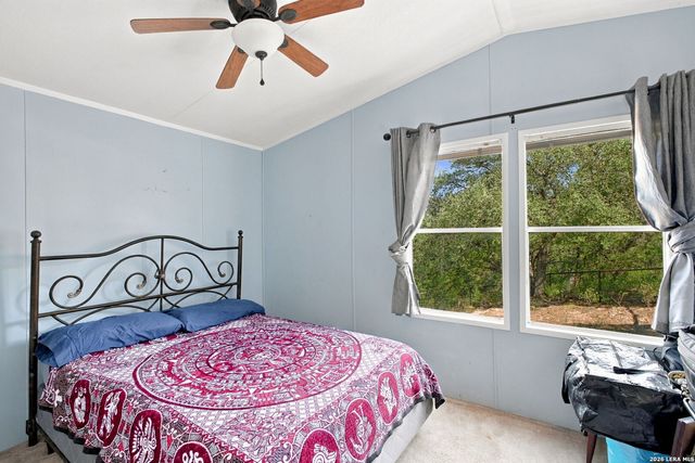 495 KINGS DR, Canyon Lake, TX 78133