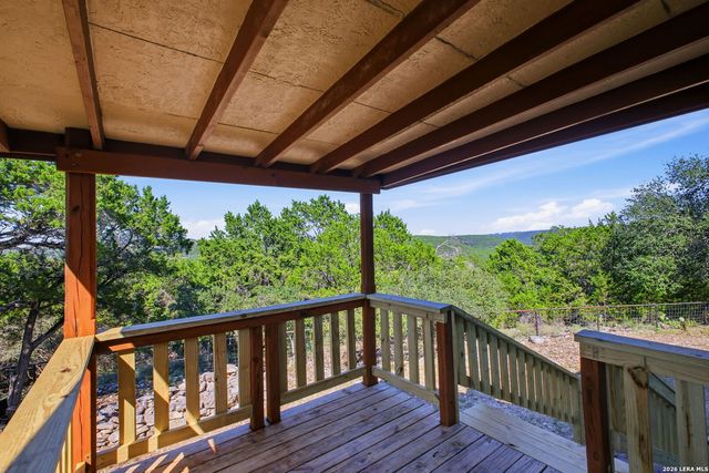 495 KINGS DR, Canyon Lake, TX 78133